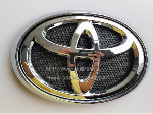 75310-0K010,Toyota Hilux Emblem,753100K010